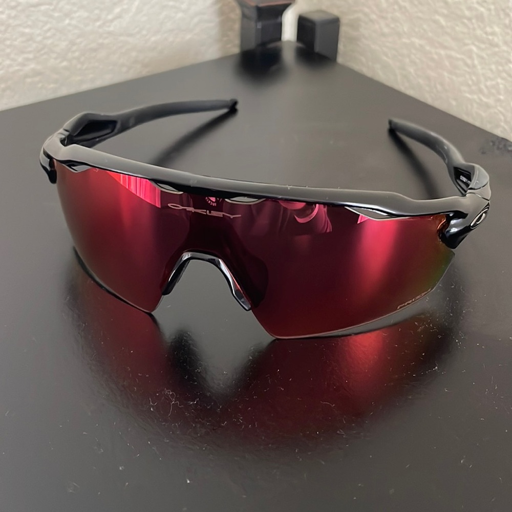 Oakley Radar EV Prizm lens
